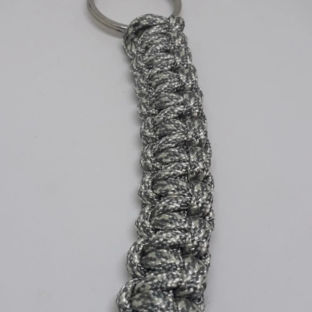 Handmade 550 paracord keychain